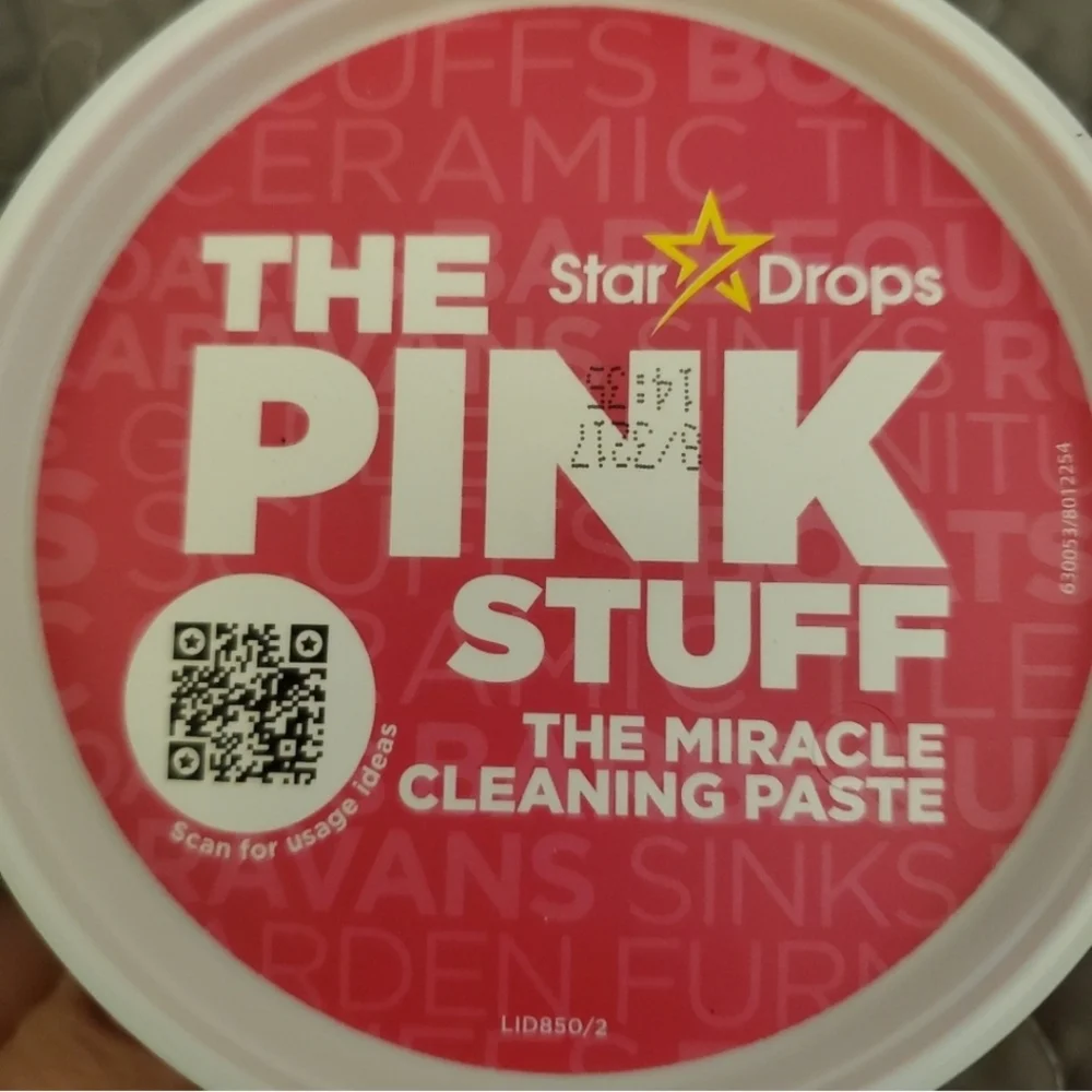 Pink stuff cleaning paste - Picture 1 of 5